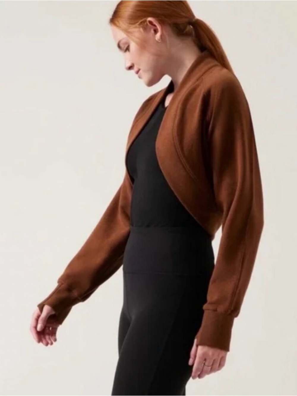 Athleta RETROPLUSH WRAP
CARDIGAN cropped sweatshirt shrug in mahogany heather - Picture 4 of 8